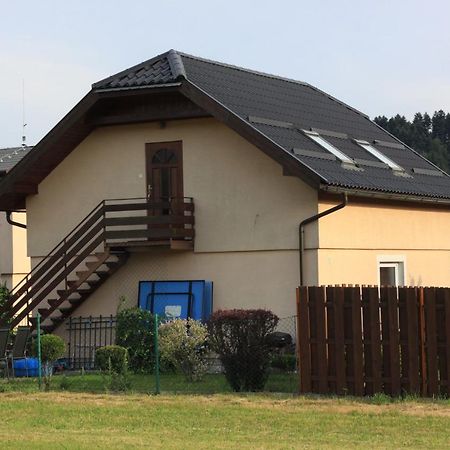 Apartman Pod Cernou Horou Rožnov pod Radhoštěm Eksteriør bilde