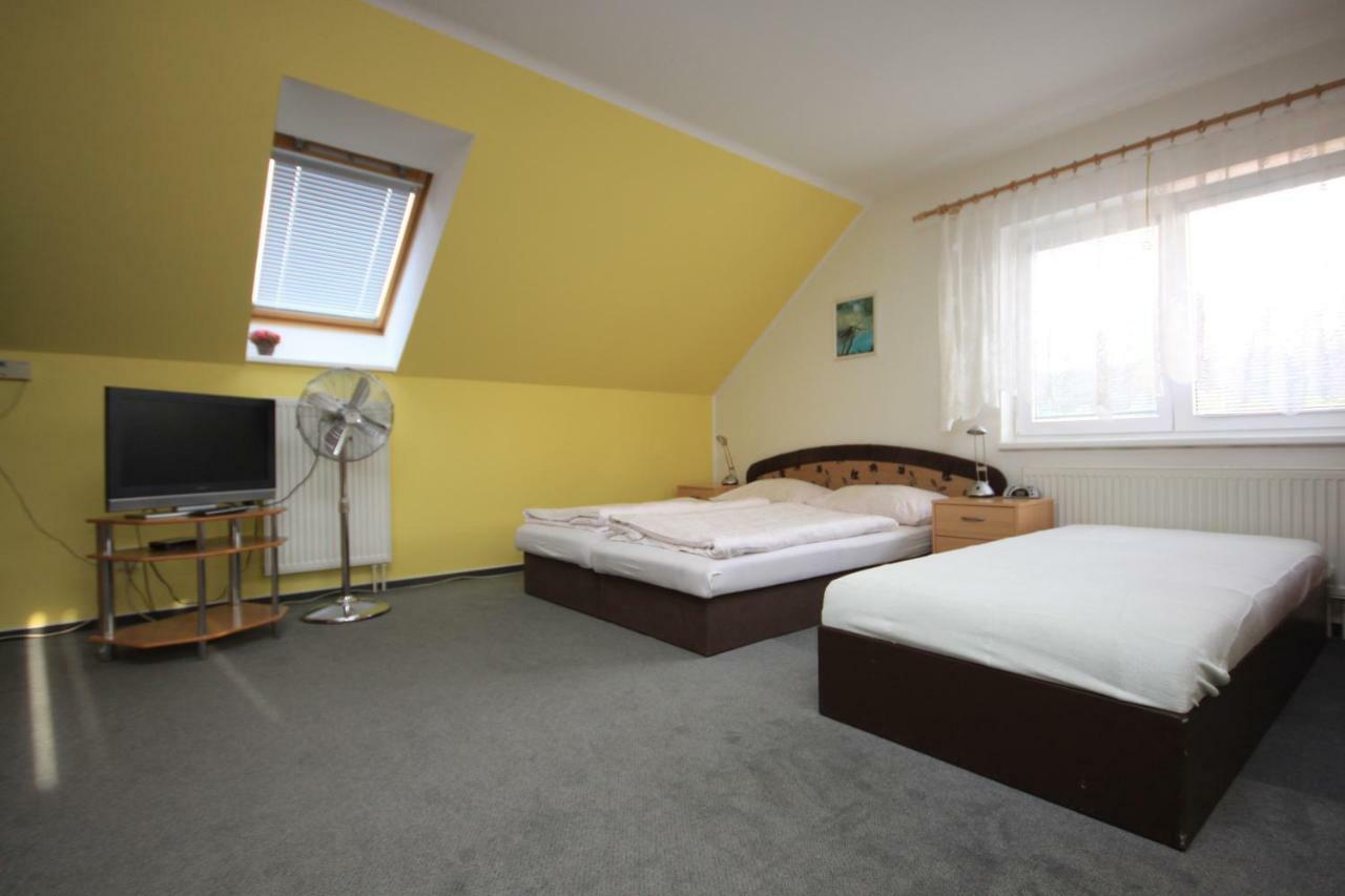 Apartman Pod Cernou Horou Rožnov pod Radhoštěm Eksteriør bilde