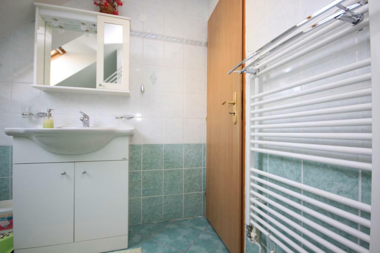 Apartman Pod Cernou Horou Rožnov pod Radhoštěm Eksteriør bilde